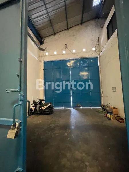 image KOMPLEK PERGUDANGAN SIAP PAKAI KOKOH BAGUS DI RAYA KENJERA FIRA SURABAYA TIMUR JAWA TIMUR. KOMERSIL AREA NOL JALAN RAYA BESAR AREA PUSAT KOTA SURABAYA. DEKAT RAYA KENJERAN DAN SURAMADU (3)