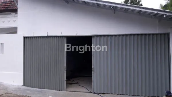 RUMAH LUAS DAN BESAAARRRR LOKASI DI TENGAH KOTA BOGOR