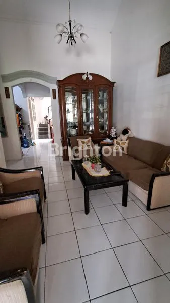 image RUMAH CANTIK RAPIH DI CLUSTER BESAKIH SENTUL (4)