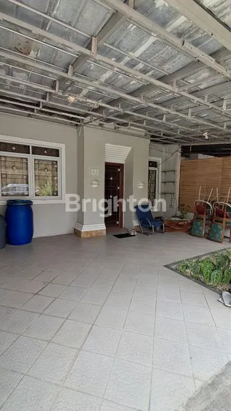 image RUMAH CANTIK RAPIH DI CLUSTER BESAKIH SENTUL (2)