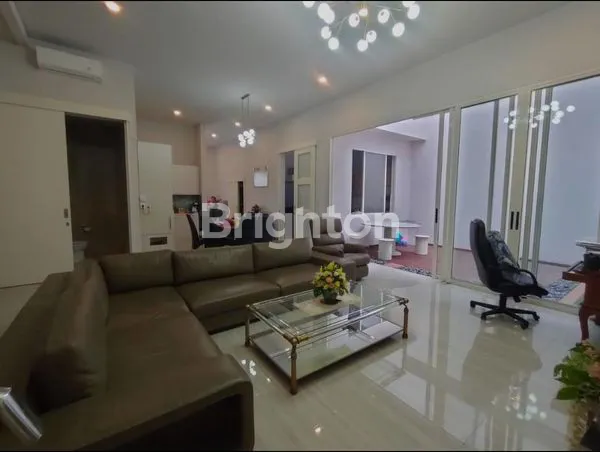 image MINIMALIS SIAP HUNI SEMI FURNISHED RUMAH GRAND ISLAND PAKUWON CITY (1)