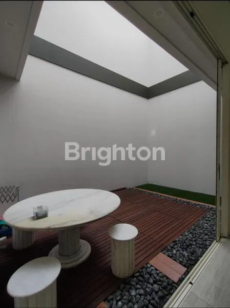 image MINIMALIS SIAP HUNI SEMI FURNISHED RUMAH GRAND ISLAND PAKUWON CITY (2)