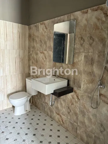 image RUMAH RUNGKUT LOR (3)