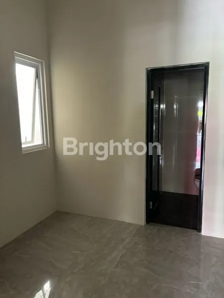 image RUMAH RUNGKUT LOR (6)