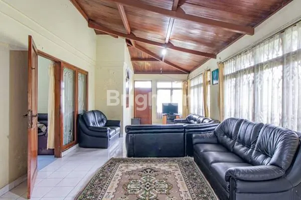 image VILLA CIATER HIGHLAND RESORT 2 LANTAI FULL FURNISH DEKAT CIATER LEMBANG (2)