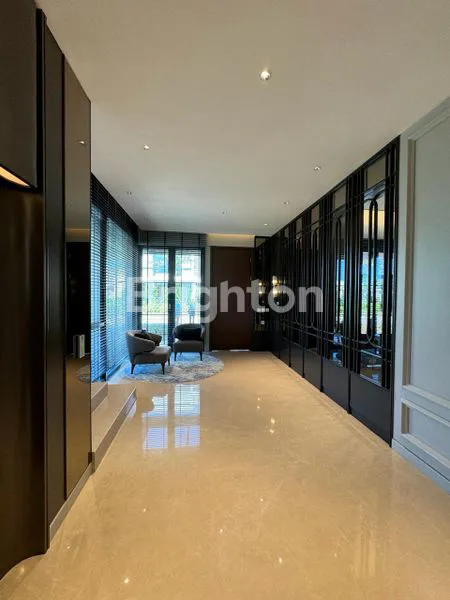 image DIJUAL RUMAH BARU MEWAH 3 LANTAI ADA LIFT (3)