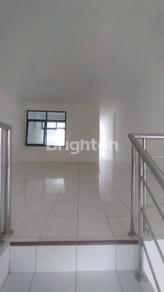 image RUKO MAINROAD DEKAT PERKANTORAN DAN RUMAH SAKIT (6)