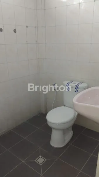 image RUKO MAINROAD DEKAT PERKANTORAN DAN RUMAH SAKIT (2)