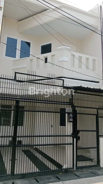 image RUMAH BAGUS TAMAN RATU JAKARTA BARAT (1)