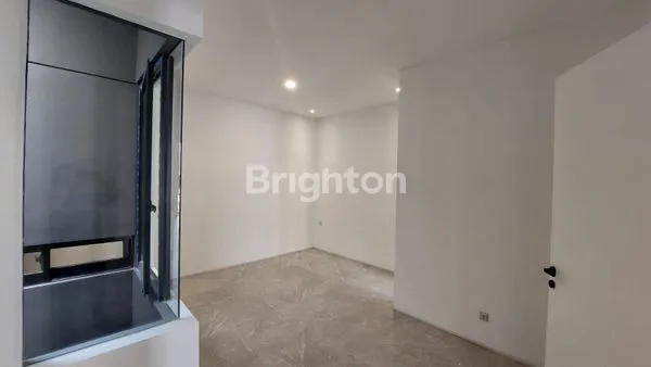 image RUMAH BARU GRESS DI KUTISARI INDAH DEKAT PETRA BISA KPR (2)