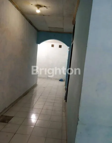 image RUMAH MUNGIL  1,5 JELAMBAR ROW 2 MOBIL (3)