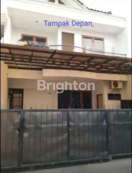 image RUMAH BAGUS DAN BESAR 2LT PLUS ATTIC DI KEMBANGAN. (1)