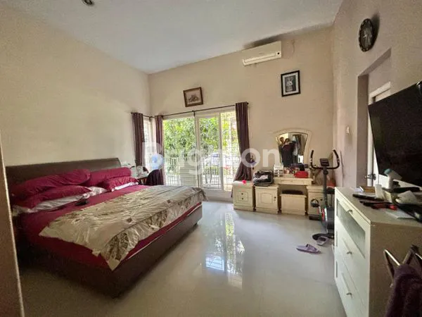 image VILLA BINTARO REGENCY (4)