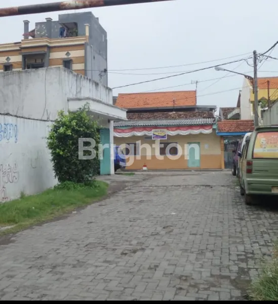 image RUMAH 2LT DI PERUM SIDOTOPO (2)