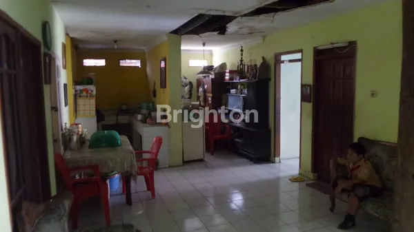 image RUMAH 2LT DI PERUM SIDOTOPO (6)