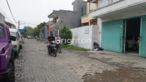 image RUMAH 2LT DI PERUM SIDOTOPO (7)