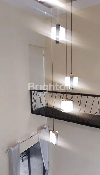 image *RUMAH 2 LANTAI CANTIK SIAP HUNI, MODERN MINIMALIS, DEKAT BANDARA ABDUL RACHMAN SALEH, SAPTORENGGO, PAKIS, MALANG, JAWA TIMUR* (6)