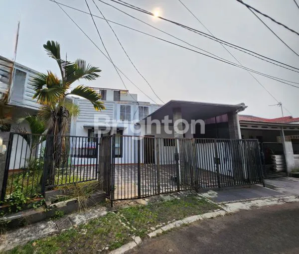 image RUMAH ATAU TEMPAT USAHA DI JALAN KALIMANTAN NUSA LOKA BSD (1)