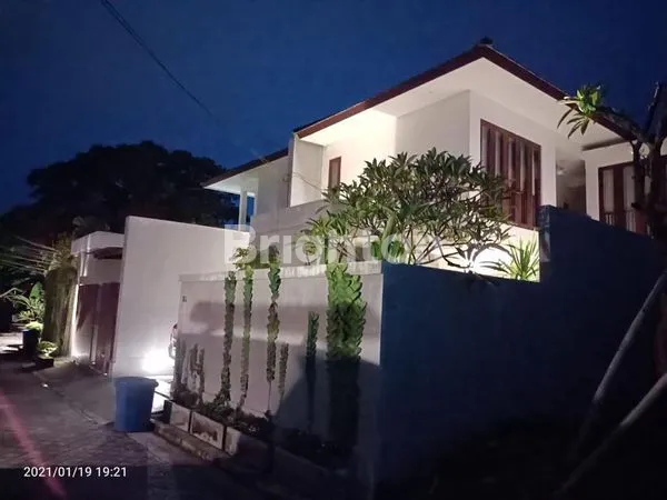 VILLA ONE GATE SYESTEM DI PETITENGET - KEROBOKAN