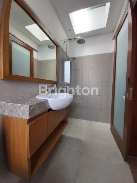 image VILLA ONE GATE SYESTEM DI PETITENGET - KEROBOKAN (6)