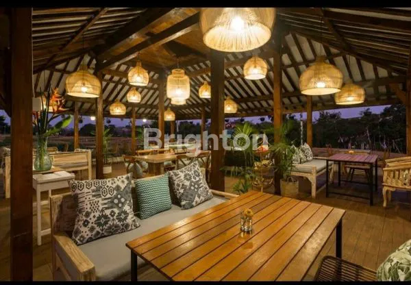 OVER KONTRAK RESTO BANGUNAN DAN FURNITURE