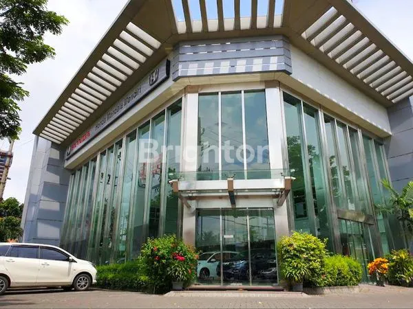 GEDUNG EKS SHOWROOM JL. SULAWESI HOOK JL. BILITON EKAT RAYA GUBENG, KERTAJAYA, MANYAR, PUSAT BISNIS DAN KOMERSIAL