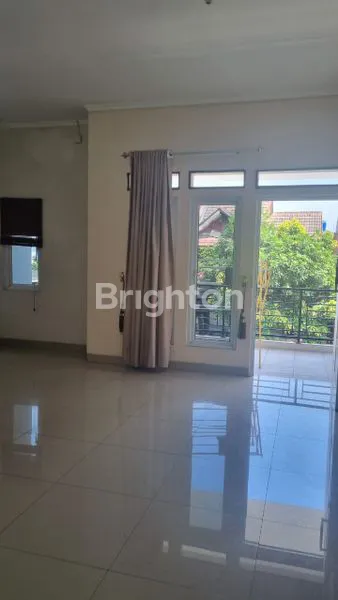 image DI JUAL RUMAH RAPI TERAWAT (7)