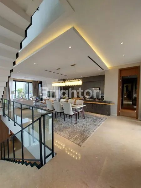 image RUMAH MEWAH TERBARU BSD CITY SERPONG TANGERANG (5)