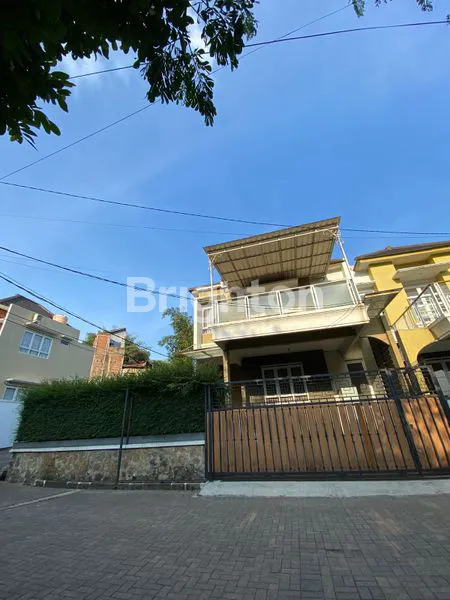 image RUMAH CANTIK DUA LANTAI SIAP HUNI (1)