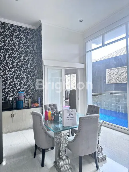 image RUMAH MEWAH 3,5 LANTAI SERPONG LOKASI STRATEGIS (8)