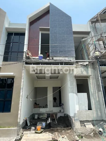 image HANYA 750 JUTA DAPAT RUMAH DI DALAM KOTA SURABAYA , RUMAH 2 LANTAI MINIMALIS SCANDINAVIAN, STRATEGIS DEKAT SURAMADU KENJERAN PASAR ATUM ITC MEGA GROSIR SURABAYA PLAZA GALAXY MALL (3)