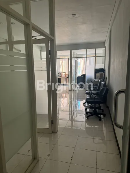 image RUKO 4 LANTAI DI ICON 21 MERR JALAN IR SOEKARNO SUKOLILO SURABAYA TIMUR COCOK UNTUK PERKANTORAN (2)