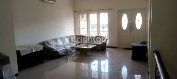 image CIAMIKK RUMAH 2 LANTAI TERAWAT DUKUH KUPANG TIMUR !! (7)