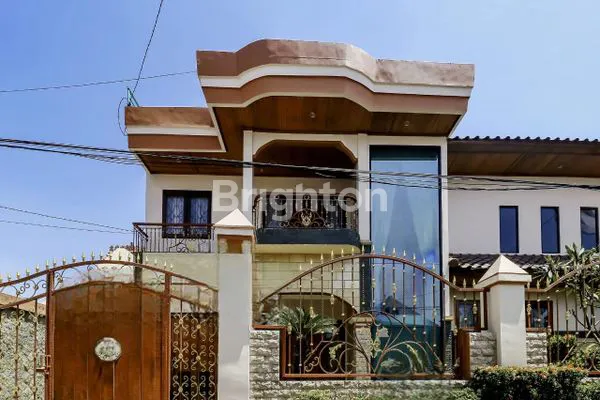 image RUMAH 2 LANTAI FULL FURNISH AREA DENPASAR TIMUR LINGKUNGAN NYAMAN DAN TENANG (1)