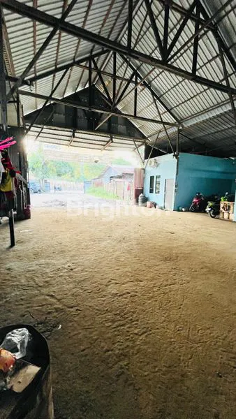 image GUDANG DENGAN LOKASI STRATEGIS (1)