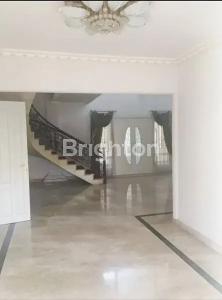 image DHARMAHUSADA INDAH RUMAH SIAP HUNI 2LT BAGUS SEMI FURNISH (8)