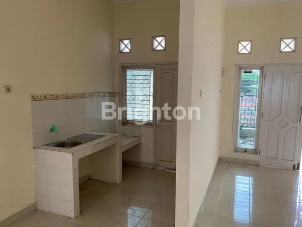 image RUMAH SIAP HUNI DI VILLA 5 (6)