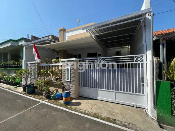 RUMAH 1,5 LANTAI DI KETILENG DIJUAL KOSONGAN. JARANG ADA SEPERTI INI