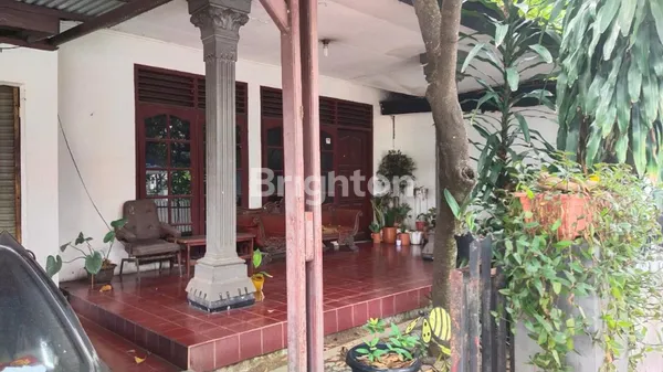 image RUMAH STRATEGIS HADAP JALAN RAYA PASAR MINGGU DEKAT GATOT SUBROTO DAN TB SIMATUPANG JAKARTA SELATAN (2)