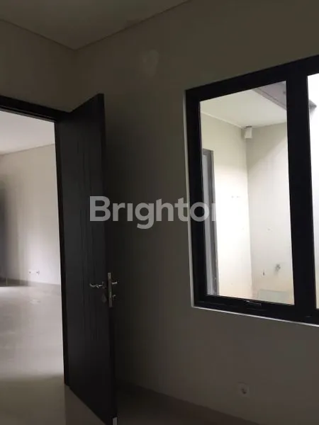 image RUMAH RAPI SIAP HUNI THE EMINENT ILLUSTRIA BSD CITY (5)