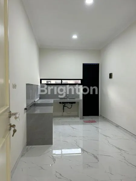 image [A4996] JEMURSARI RUMAH BARU MINIMALIS MEWAH 2LANTAI DEKAT PRAPEN TENGGILIS UBAYA NGINDEN (6)