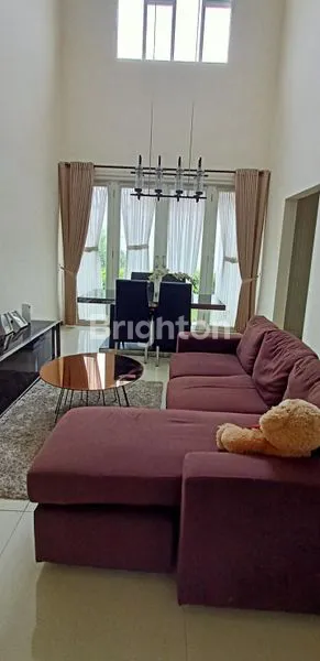 image RUMAH MINIMALIS 2 LANTAI DI ARAYA MALANG (3)