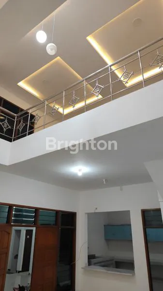 image FOR RENT RUMAH 2,5 LANTAI MINIMALIS BARATA JAYA (7)