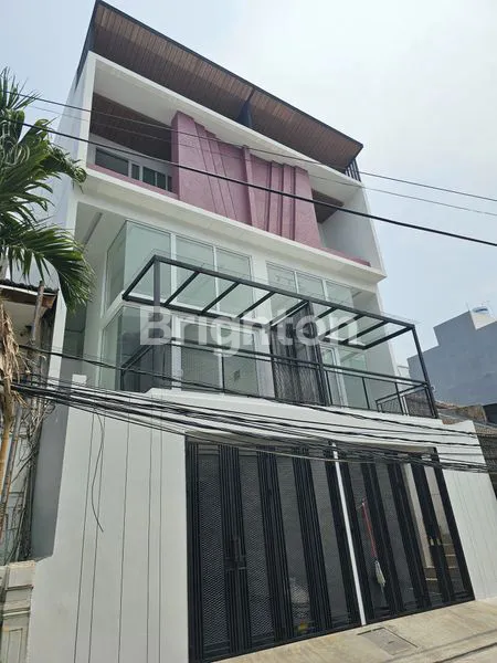 image RUMAH 4 LANTAI DI MUARA KARANG - JAKARTA UTARA (1)