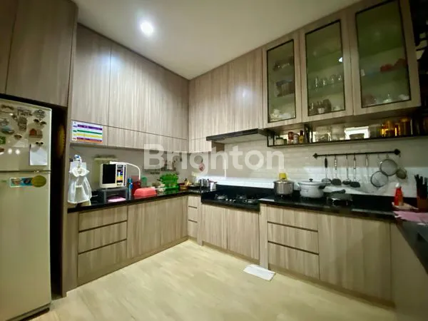 image TURUN HARGA JUAL CEPAT RUMAH MEWAH SIANTAN RAYA CENGKARENG (3)