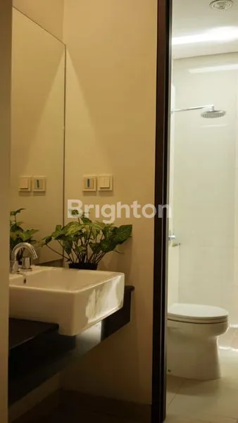 image RUMAH MEWAH FULLY FURNISHED DI PALAGAN SARIHARJO MONJALI NGAGLIK SLEMAN DAERAH ISTIMEWA YOGYAKARTA (4)