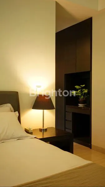 image RUMAH MEWAH FULLY FURNISHED DI PALAGAN SARIHARJO MONJALI NGAGLIK SLEMAN DAERAH ISTIMEWA YOGYAKARTA (2)