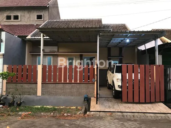 image RUMAH SANGAT BERSIH DAN NYAMAN SIAP DI TINGGALI (1)