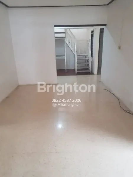 image DIJUAL RUMAH 2 LANTAI DI KOTA MADIUN (2)