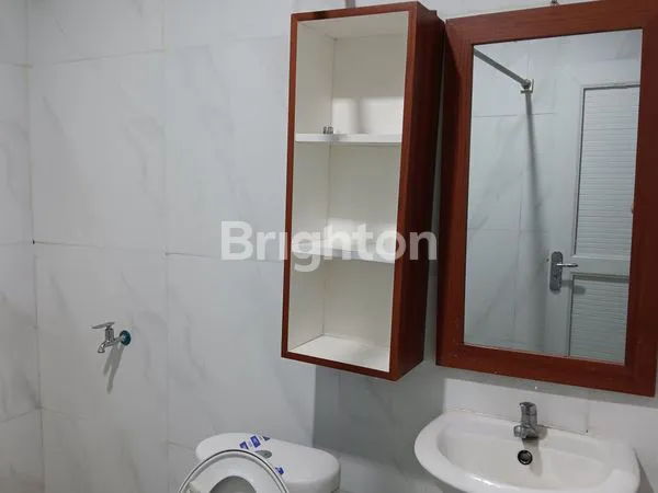 image RUMAH DI LANTAI 1 ADA RUANG LUAS UTK TEMPAT USAHA DI BINTARO (8)